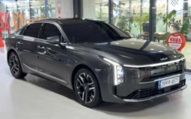 인천직거래중고자동차 뉴 K8 2.5 2WD 매물 사진 14 - 2025/10 8,211km